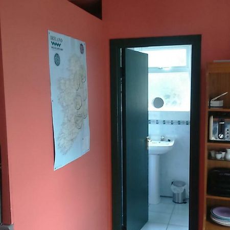 Cosy Lakeside Cottage John'S Hollow Headford Exterior photo
